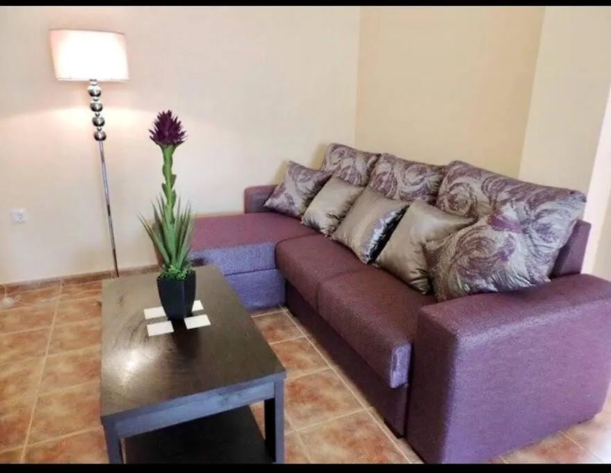 House Sleeps 6, Large Pool Walk To Beach Vera Holiday home