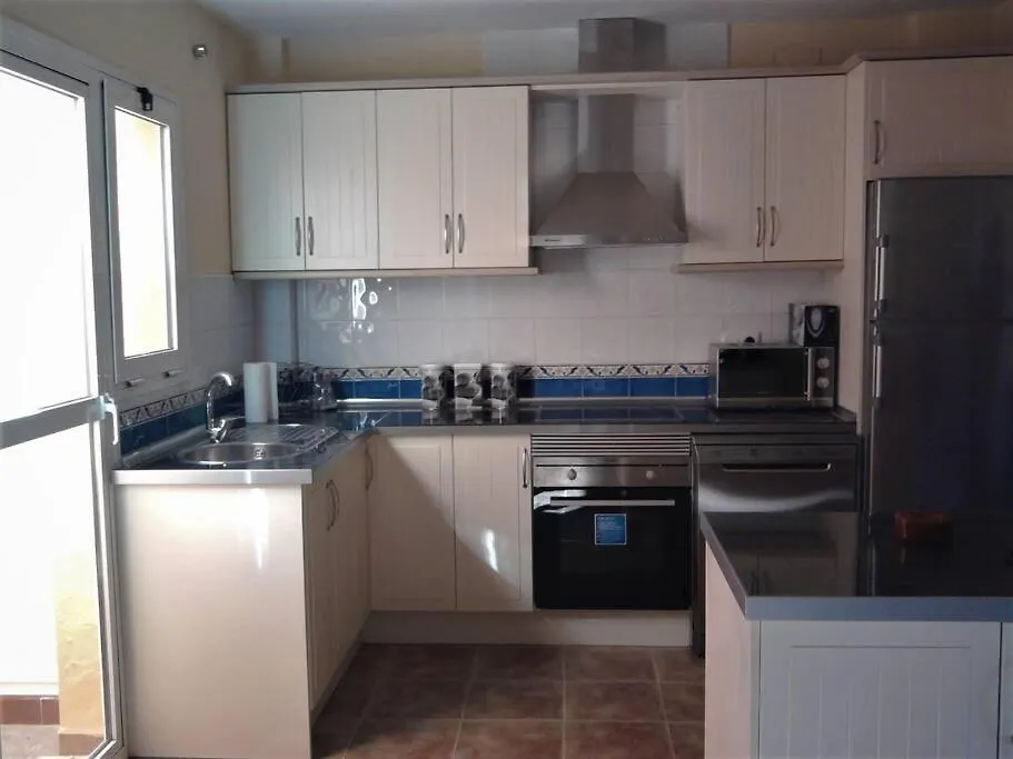 House Sleeps 6, Large Pool Walk To Beach Vera Spain