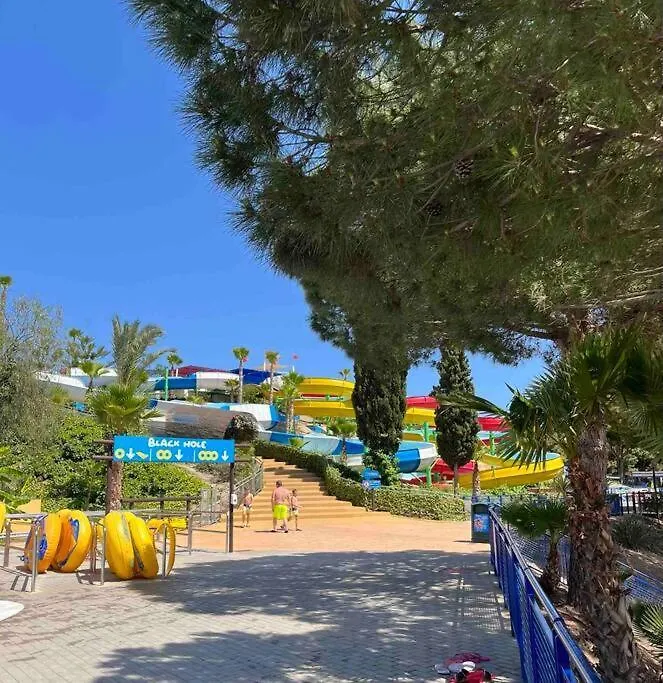 House Sleeps 6, Large Pool Walk To Beach Vera 0*,  Espanha