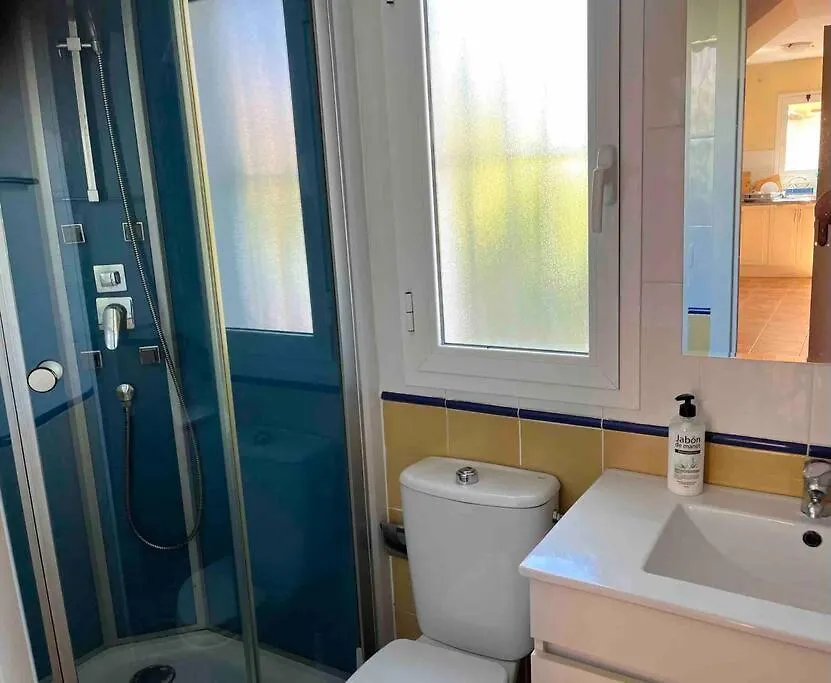 House Sleeps 6, Large Pool Walk To Beach Vera Holiday home